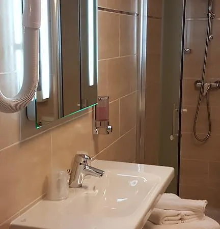 Napoléon 2* Bastia (Corsica)
