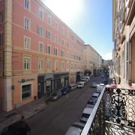 Napoleon Hotell 2*