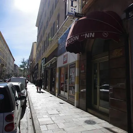 Napoleon Hotell 2*