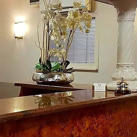 Napoleon Hotel 2*
