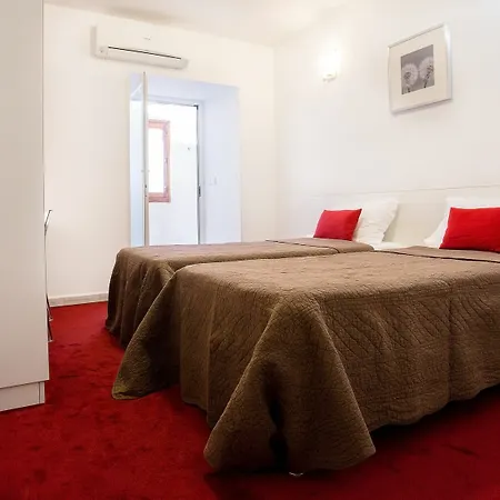 Napoleon Hotel