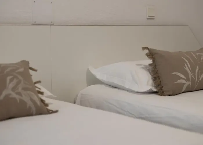 Napoléon 2* Bastia (Corsica)