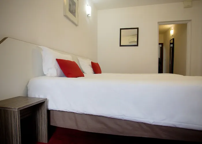 Napoléon 2* Bastia (Corsica)