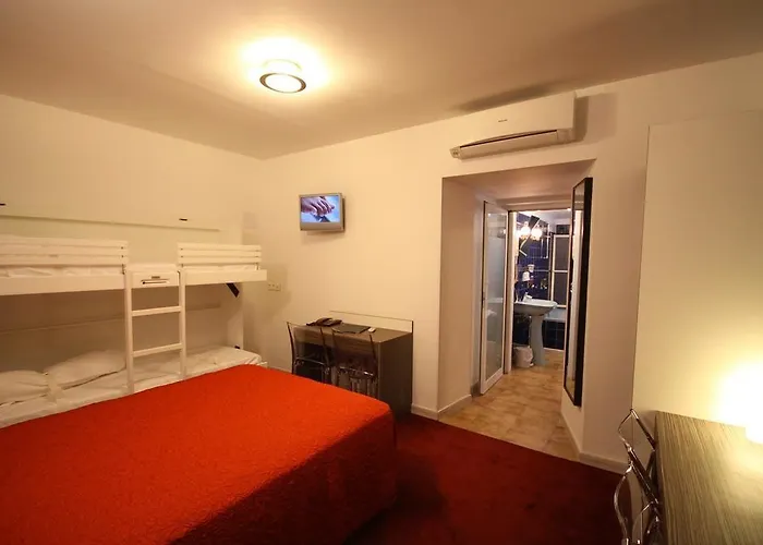 Napoléon 2* Bastia (Corsica)